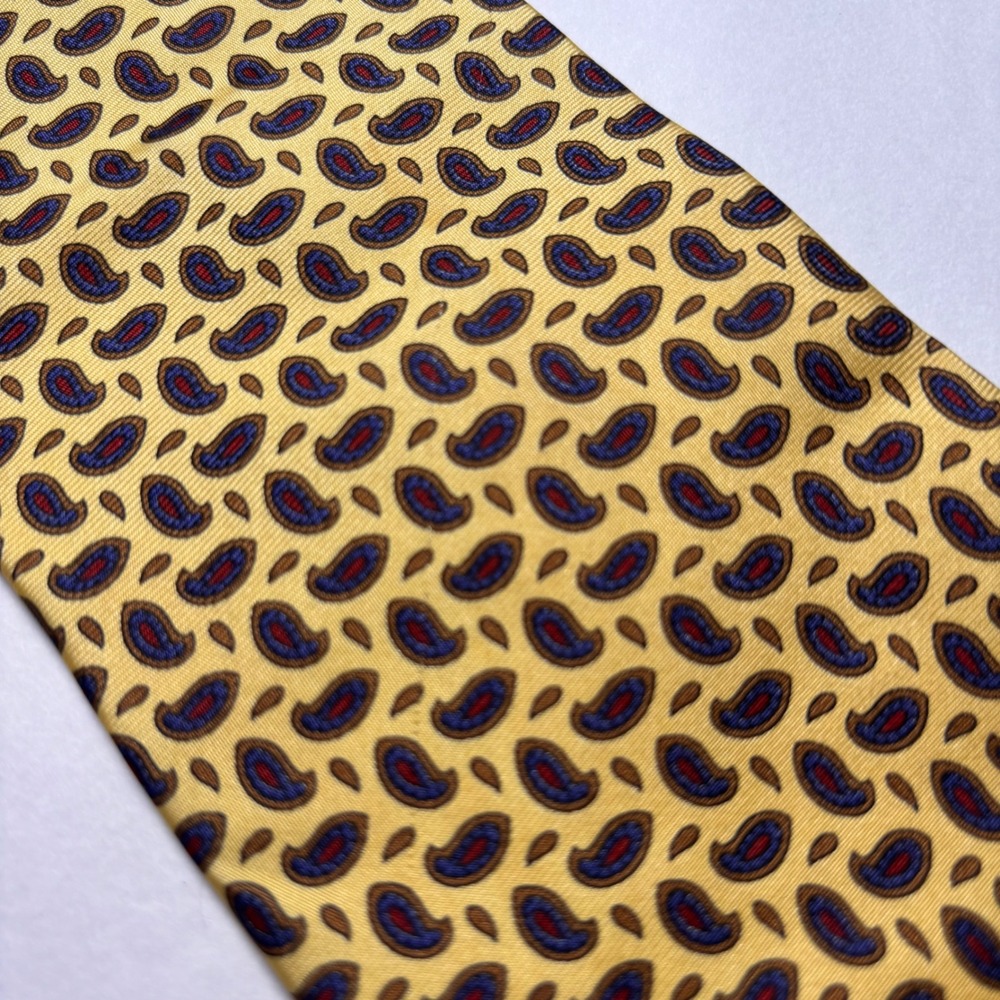 Brooks Brothers Makers Yellow Paisley Silk Tie Made in USA Classic Wide Necktie